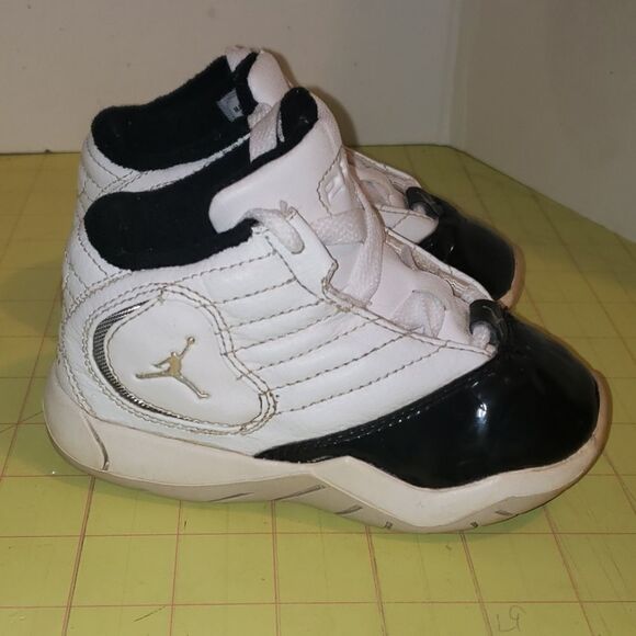 Jordan 23 Sneakers  - Picture 1 of 7